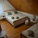 Apartman Jako U Babicky Tisá